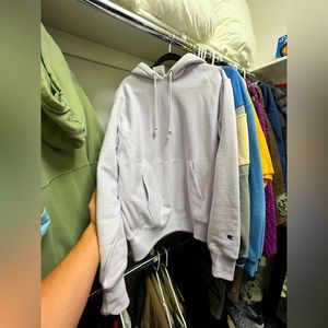 Champion Hoodie, Size Medium (runs large), Lavender Color